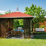 別荘 Pergola By Interhome *