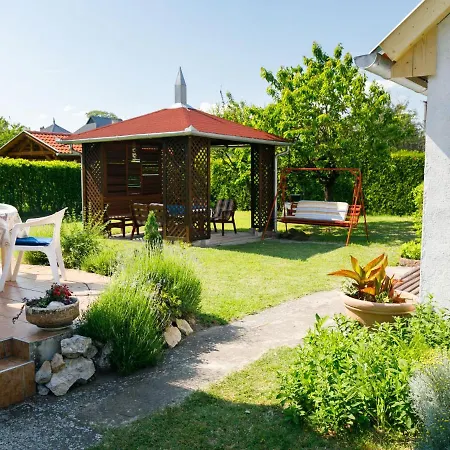 Vakantiehuis Pergola By Interhome