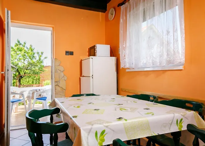 Dom wakacyjny Pergola By Interhome *