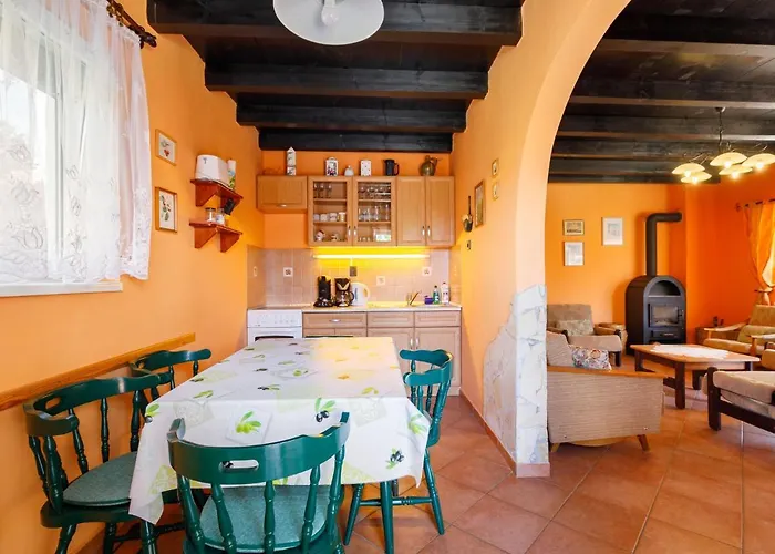 Dom wakacyjny Pergola By Interhome